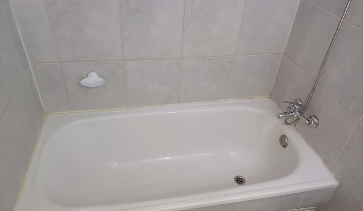 B4